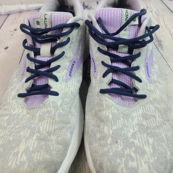BROOKS LAUNCH 6 RUNNING SHOE - WOMEN'S size 10 - Picture 9 of 9